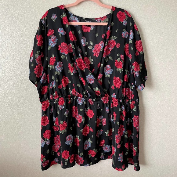 Torrid Rose Floral Blouse Plus Size 4X Black Red Surplice Babydoll Short Sleeve - Picture 3 of 10